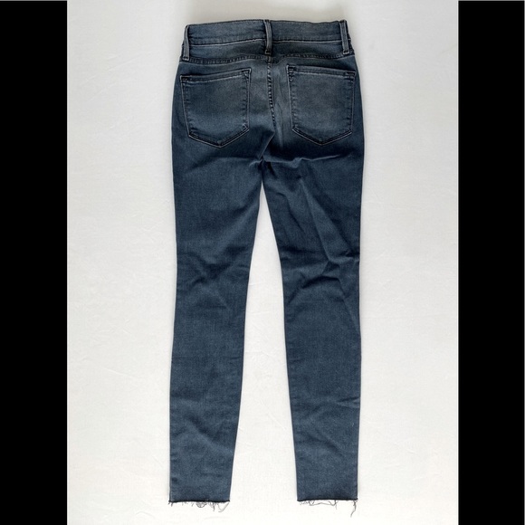 NWT Frame Denim Le Skinny de Jeanne Frayed Hem - Picture 3 of 10